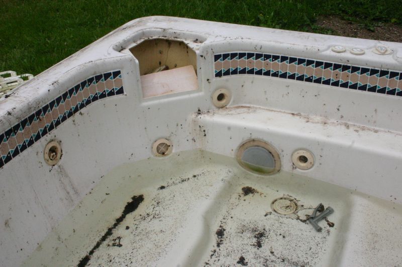 Tub Disposal in Roseville, CA